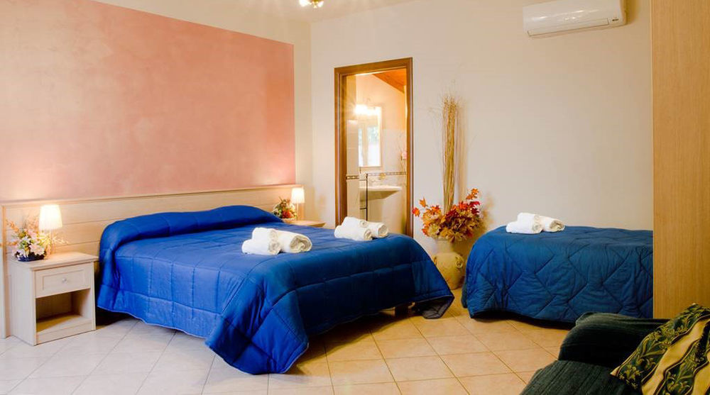 B&B Charme Sora Bagian luar foto