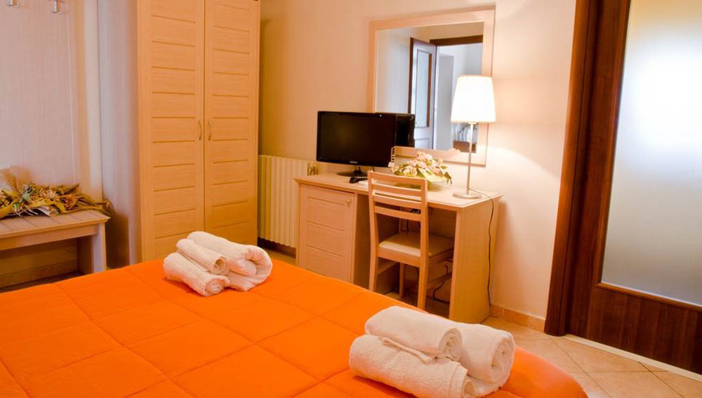 B&B Charme Sora Bagian luar foto